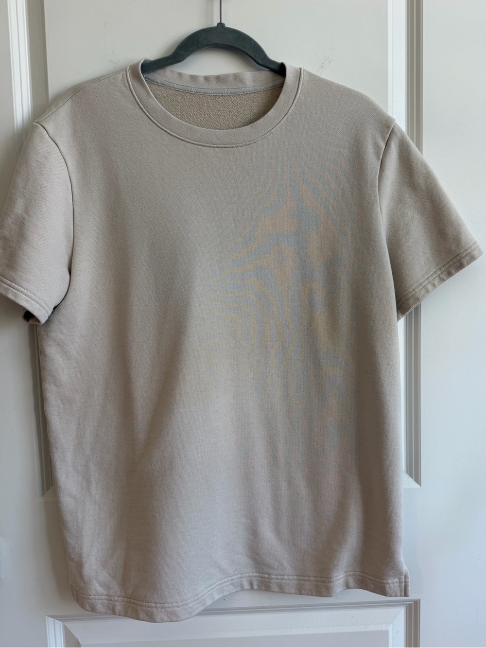 Alo Yoga Beige Short Sleeve Sweatshirt Tee Crewneck Logo Athleisure